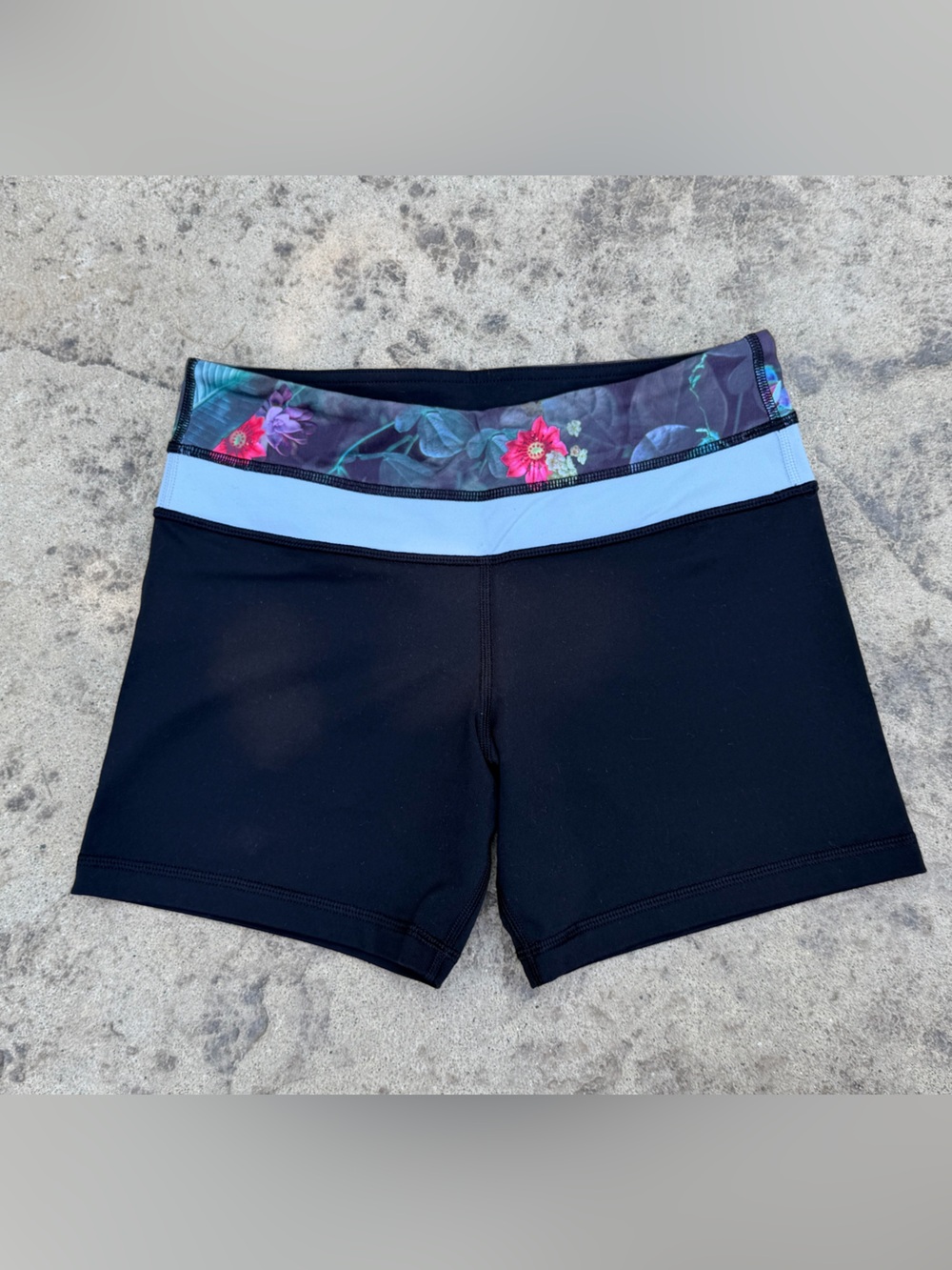 lululemon athletica Black Bike Shorts with Floral Waistband and Light Blue Band